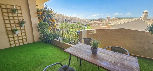 2 soveværelse Lejlighed til salg i La Duquesa / Puerto de la Duquesa, Manilva med swimmingpool garage - € 270.000 (Ref: 8394831)