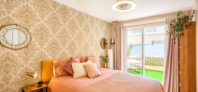 2 slaapkamer Appartement te koop in La Duquesa / Puerto de la Duquesa, Manilva met zwembad garage - € 270.000 (Ref: 8394831)