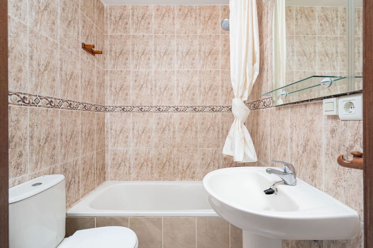 2 slaapkamer Appartement te koop in San Luis de Sabinillas - € 307.000 (Ref: 8394832)