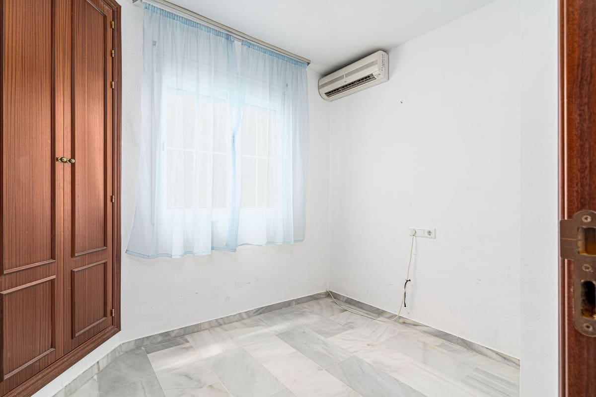 2 slaapkamer Appartement te koop in San Luis de Sabinillas - € 307.000 (Ref: 8394832)