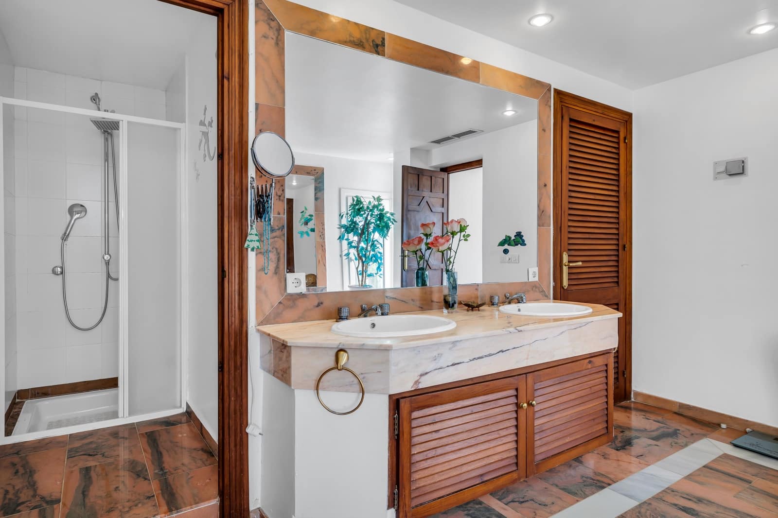 5 soveværelse Villa til salg i New Golden Mile med swimmingpool garage - € 1.175.000 (Ref: 8508817)