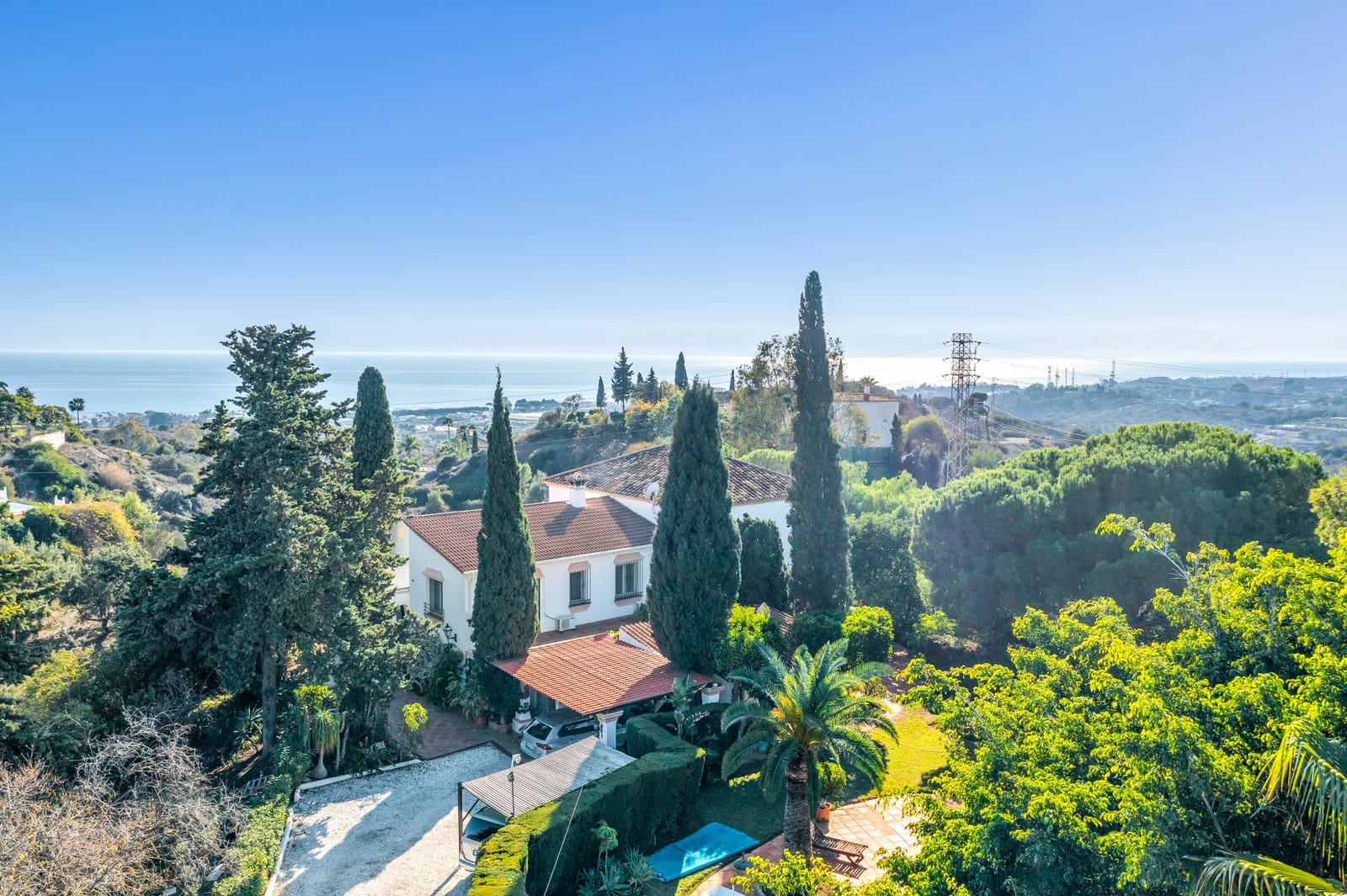 5 soveværelse Villa til salg i New Golden Mile med swimmingpool garage - € 1.175.000 (Ref: 8508817)