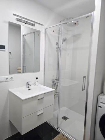 2 chambre Appartement à vendre à La Duquesa / Puerto de la Duquesa, Manilva avec piscine garage - 295 000 € (Ref: 8640882)