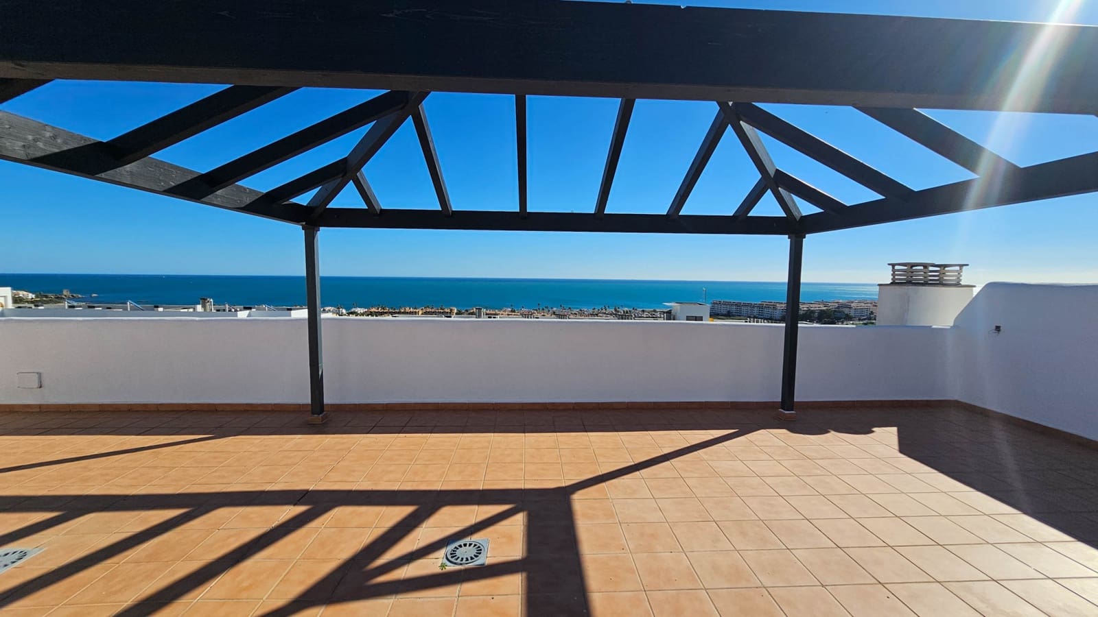 3 bedroom Penthouse for sale in Casares with pool garage - € 550,000 (Ref: 8671775)