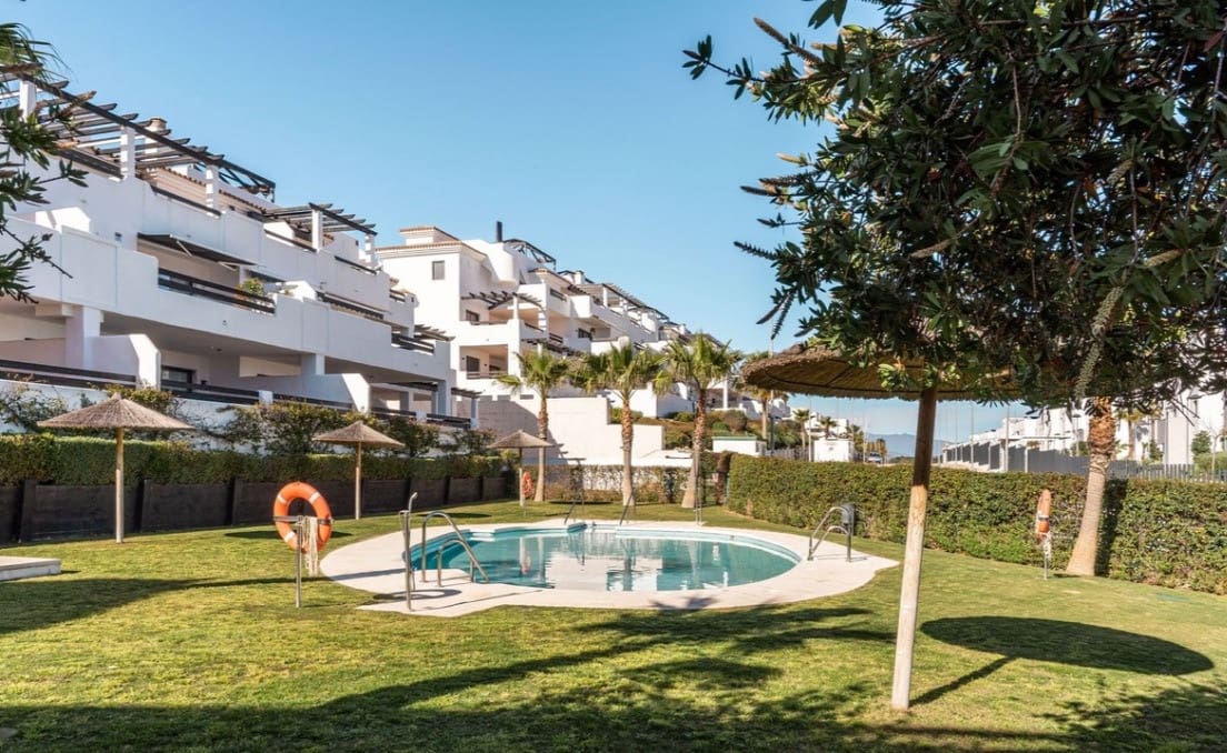 3 slaapkamer Penthouse te koop in Casares met zwembad garage - € 550.000 (Ref: 8671775)