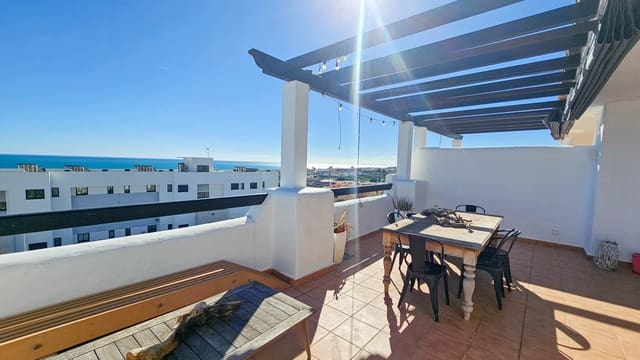 3 chambre Penthouse à vendre à Casares avec piscine garage - 550 000 € (Ref: 8671775)