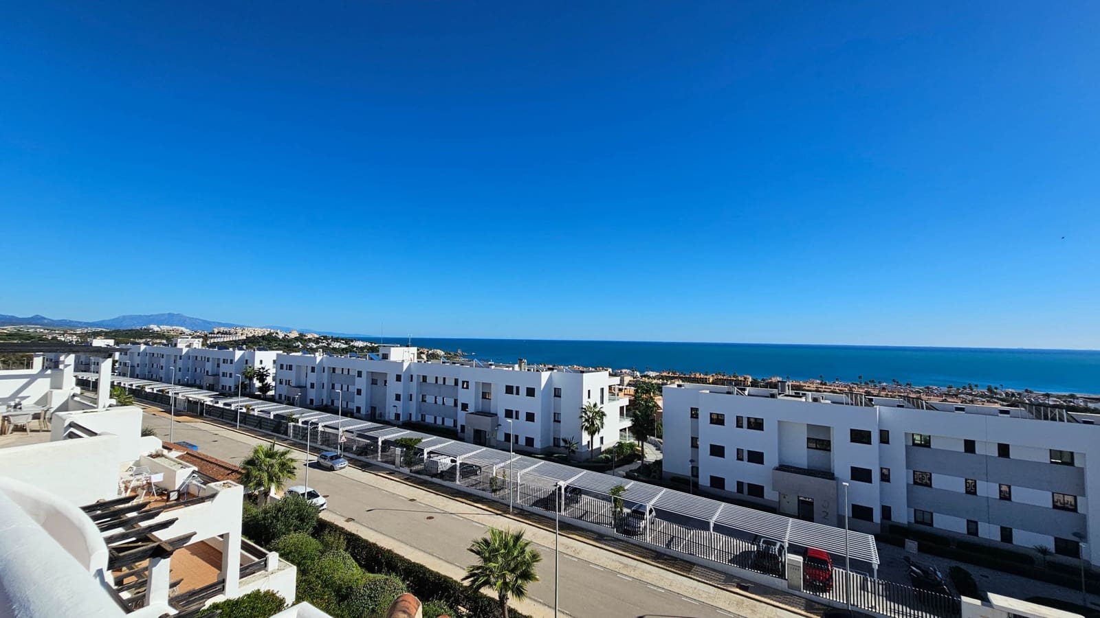 3 slaapkamer Penthouse te koop in Casares met zwembad garage - € 550.000 (Ref: 8671775)