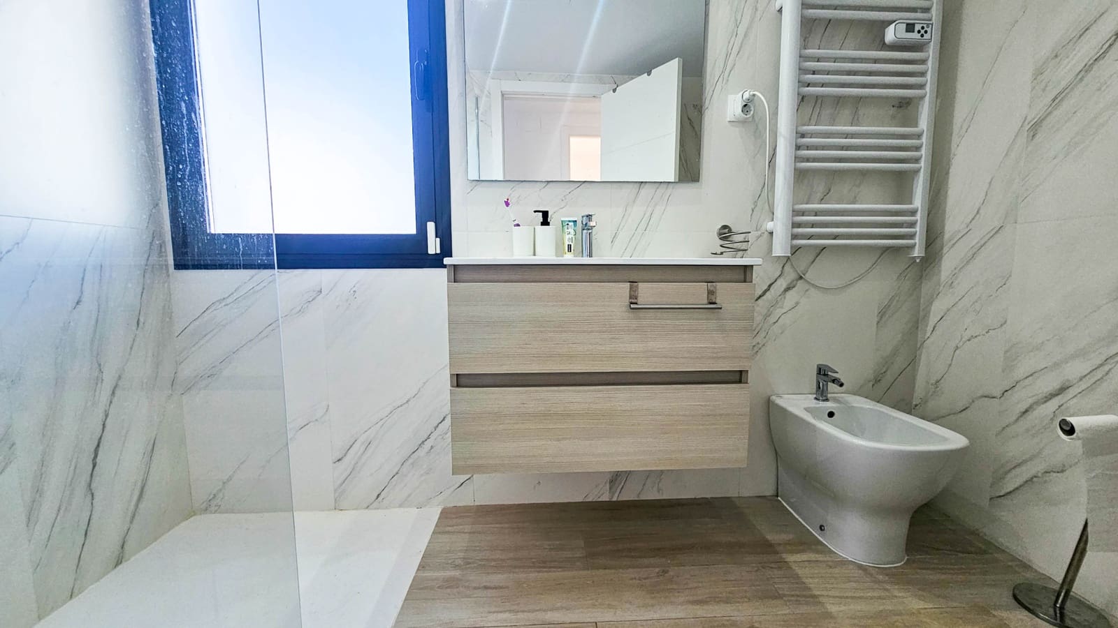 3 slaapkamer Penthouse te koop in Casares met zwembad garage - € 550.000 (Ref: 8671775)