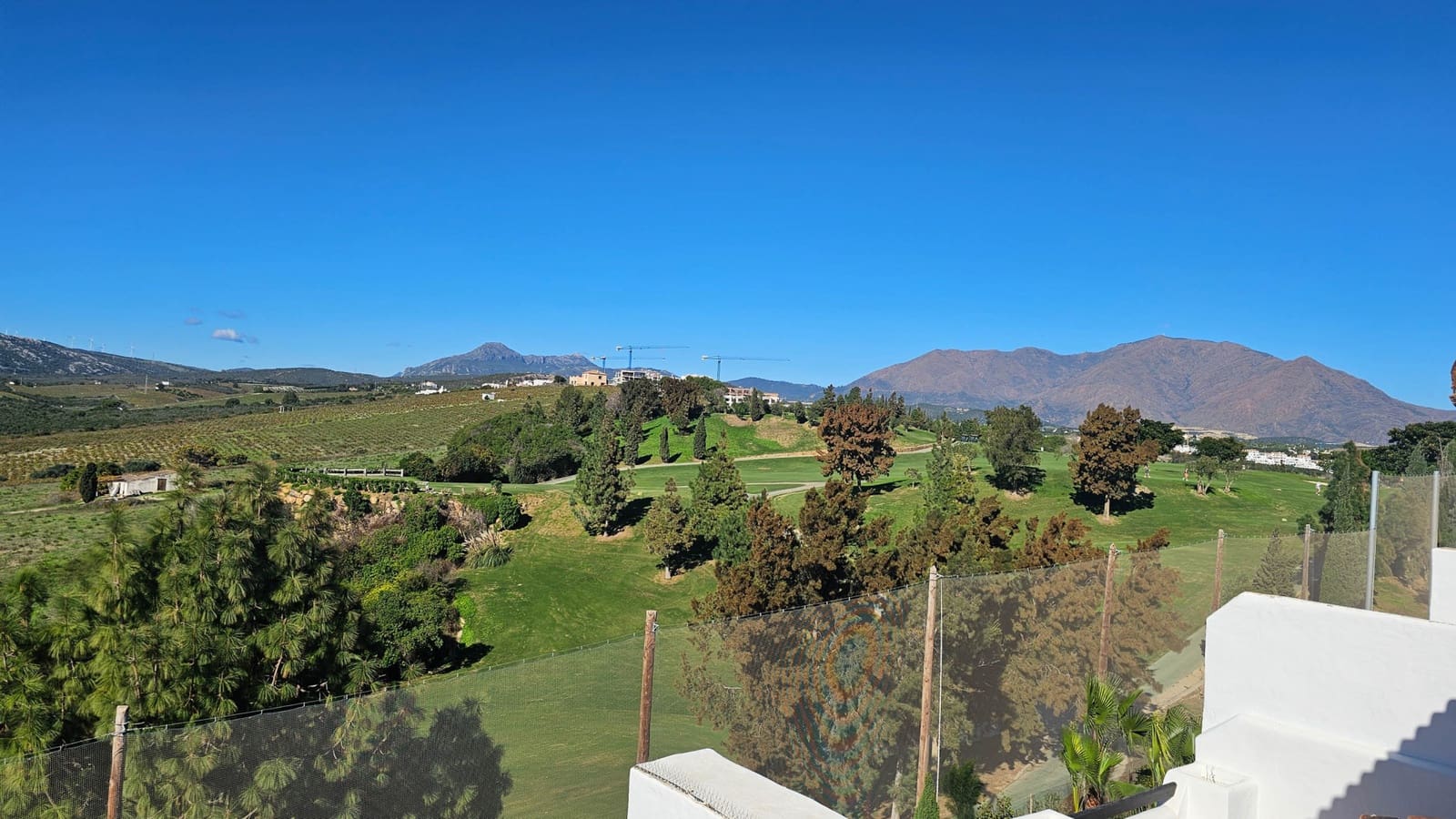 3 slaapkamer Penthouse te koop in Casares met zwembad garage - € 550.000 (Ref: 8671775)