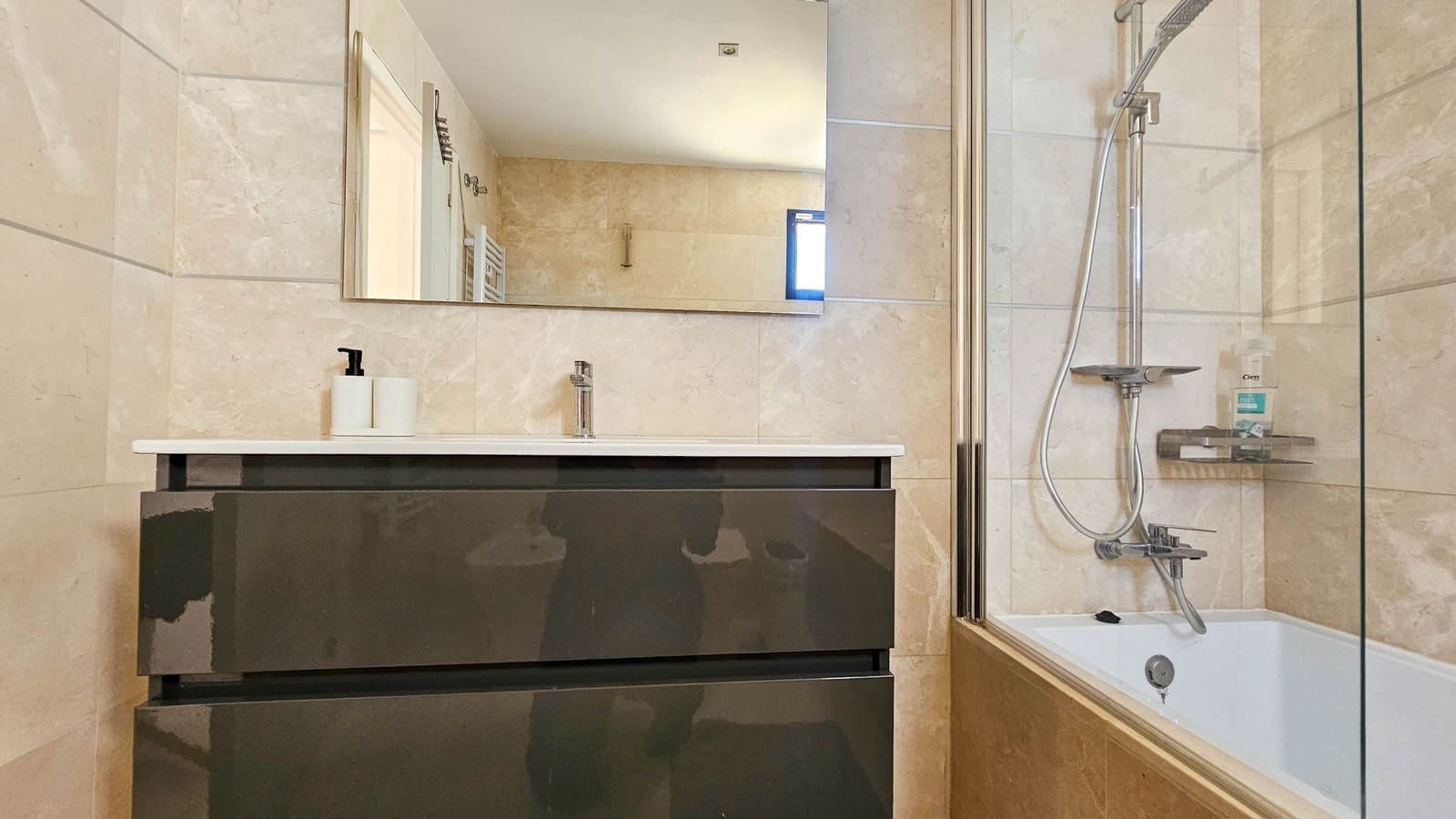 3 slaapkamer Penthouse te koop in Casares met zwembad garage - € 550.000 (Ref: 8671775)