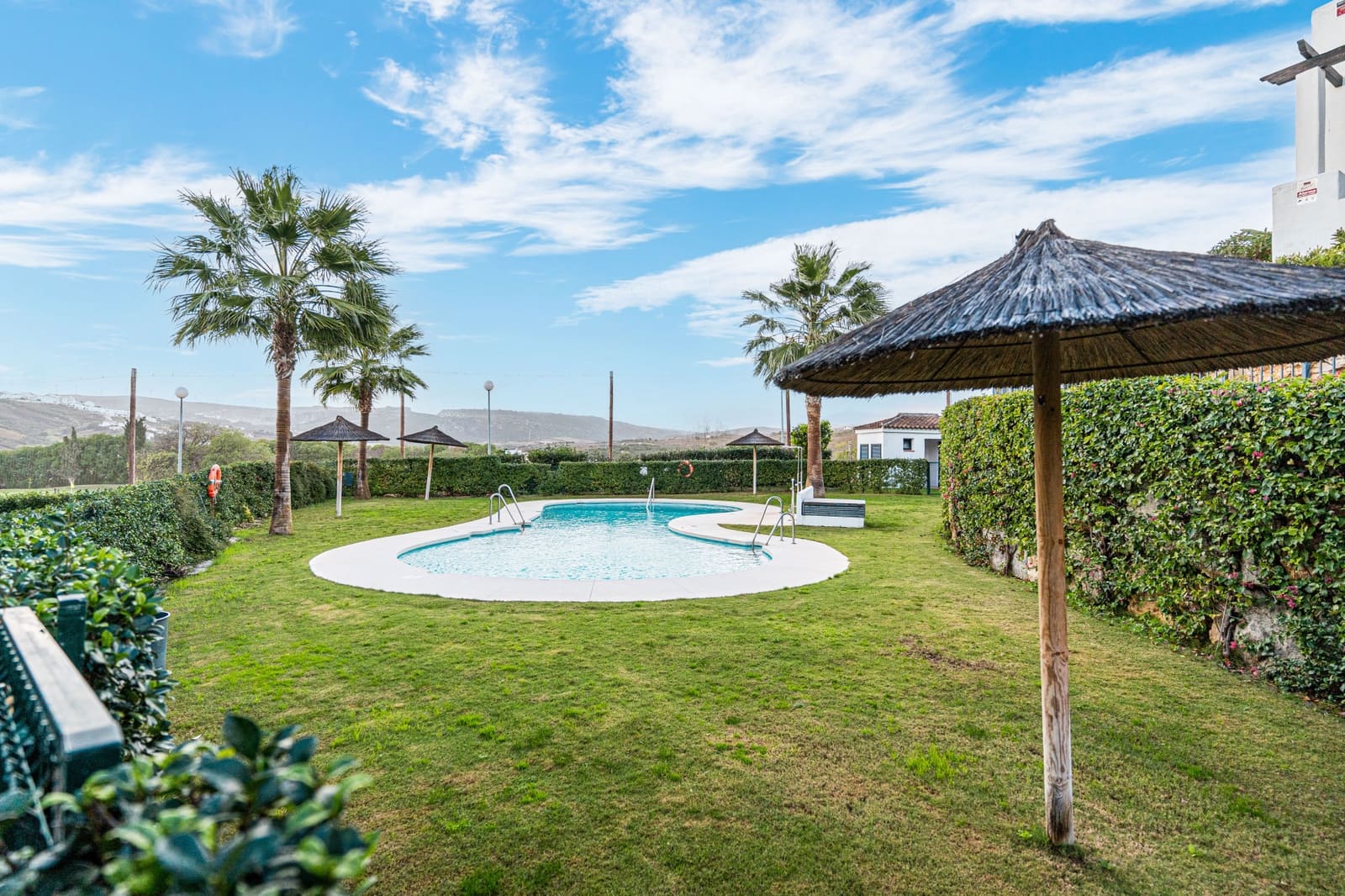 3 slaapkamer Penthouse te koop in Casares met zwembad garage - € 550.000 (Ref: 8671775)