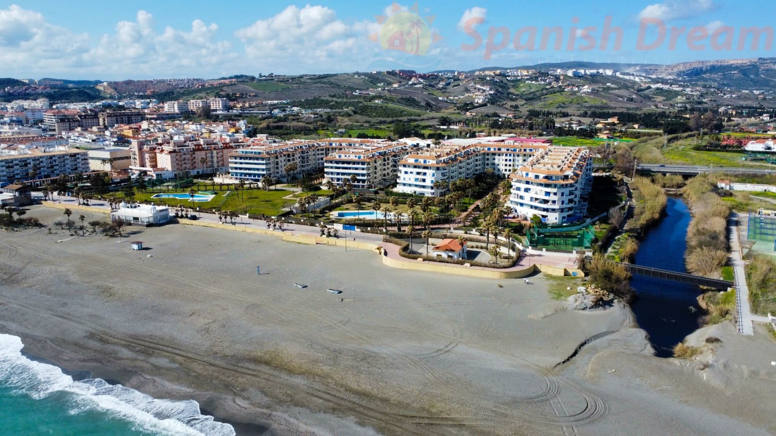 2 soveværelse Penthouse til salg i San Luis de Sabinillas med swimmingpool garage - € 340.000 (Ref: 8672839)