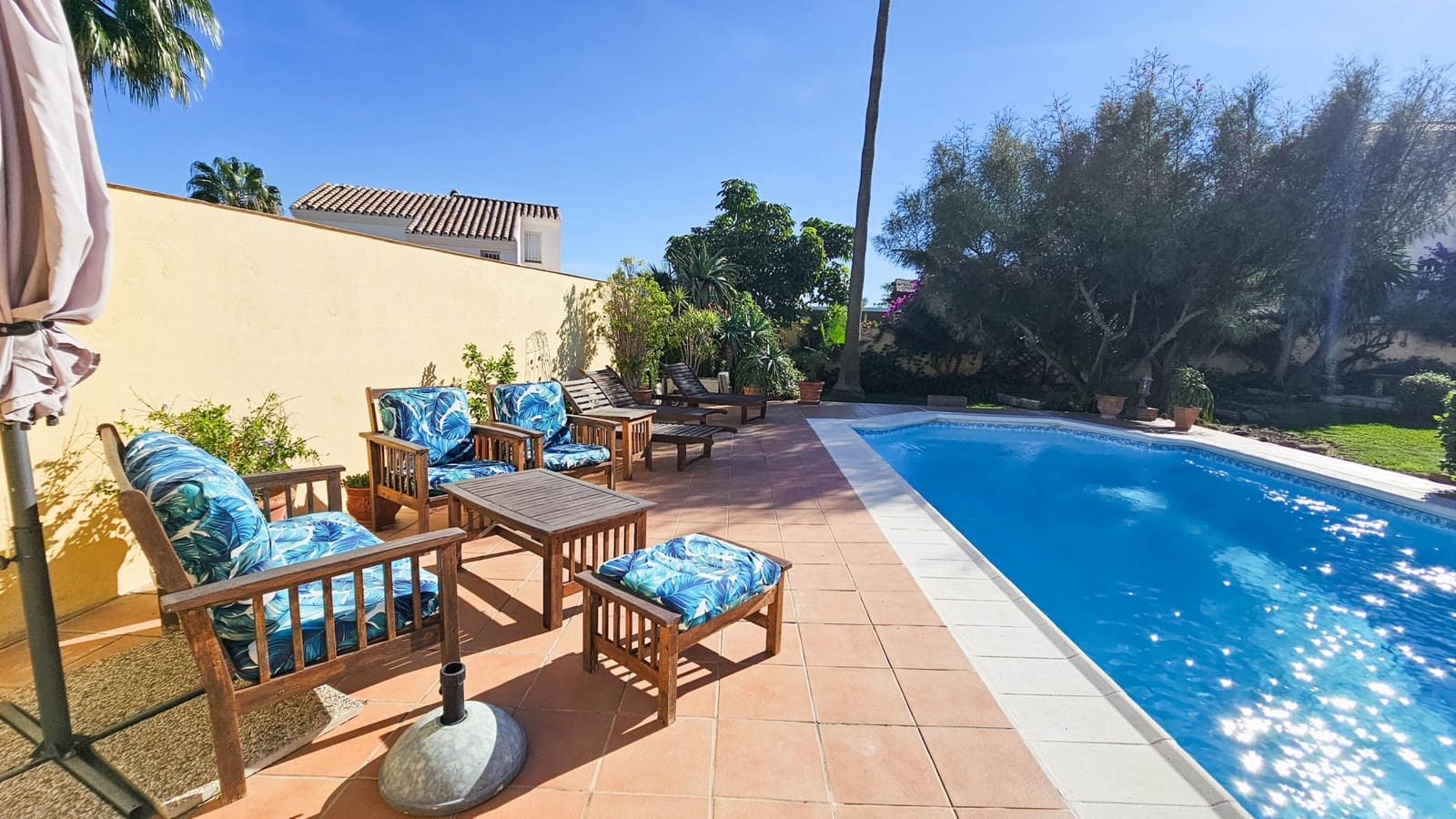 3 soverom Villa til salgs i Estepona med svømmebasseng - € 675 000 (Ref: 8694170)
