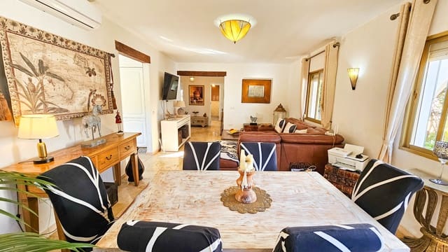 3 soverom Villa til salgs i Estepona med svømmebasseng - € 675 000 (Ref: 8694170)