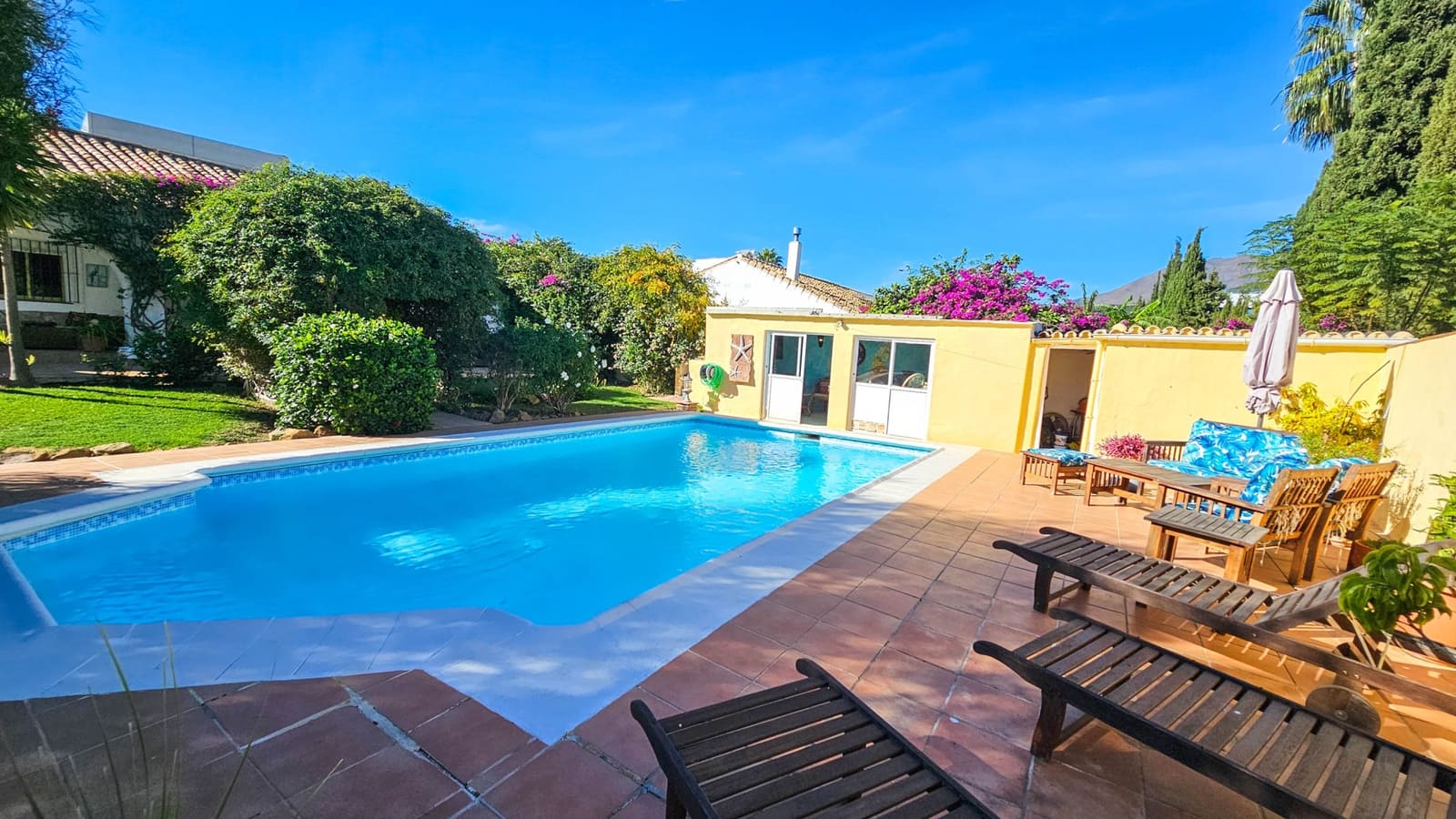 3 soverom Villa til salgs i Estepona med svømmebasseng - € 675 000 (Ref: 8694170)