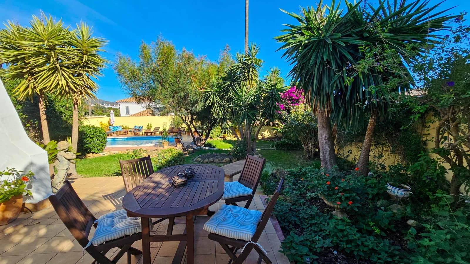 3 soverom Villa til salgs i Estepona med svømmebasseng - € 675 000 (Ref: 8694170)