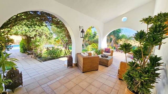 3 soverom Villa til salgs i Estepona med svømmebasseng - € 675 000 (Ref: 8694170)