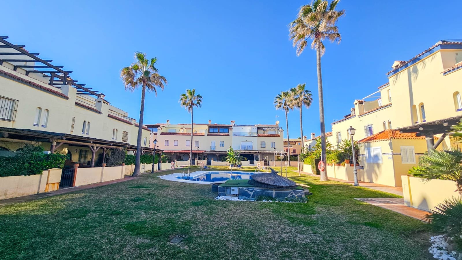 4 slaapkamer Halfvrijstaande villa te koop in Casares met zwembad - € 675.000 (Ref: 8793463)