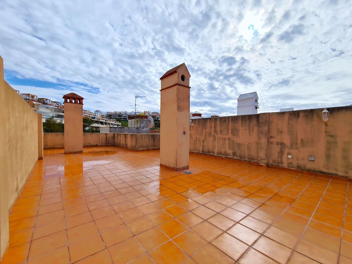 3 soveværelse Penthouse til salg i Casares med swimmingpool garage - € 239.000 (Ref: 8849313)