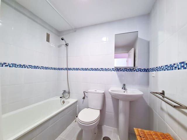 3 soveværelse Penthouse til salg i Casares med swimmingpool garage - € 239.000 (Ref: 8849313)