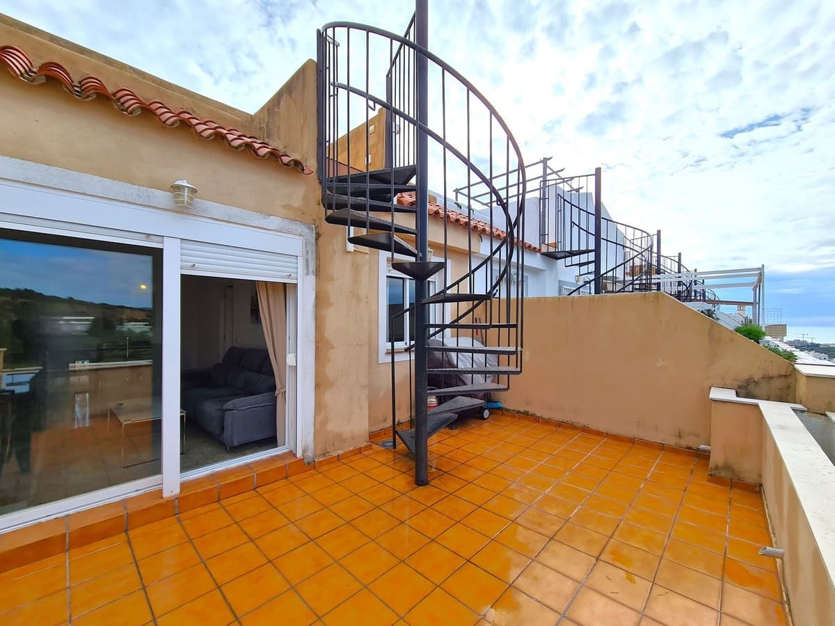 3 soveværelse Penthouse til salg i Casares med swimmingpool garage - € 239.000 (Ref: 8849313)