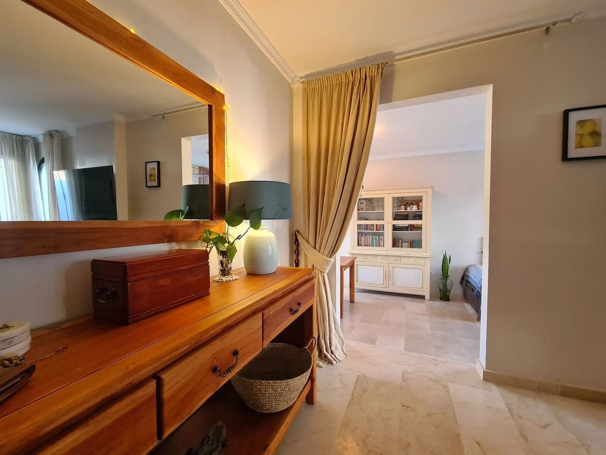 3 sypialnia Dom blizniak na sprzedaż w Manilva z basenem garażem - 549 000 € (Ref: 8849314)