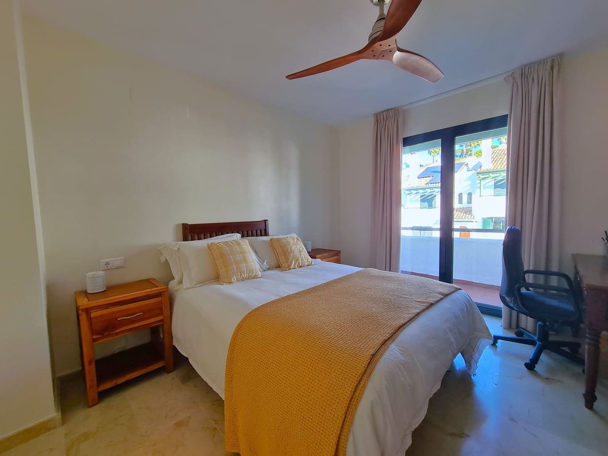 3 sypialnia Dom blizniak na sprzedaż w Manilva z basenem garażem - 549 000 € (Ref: 8849314)