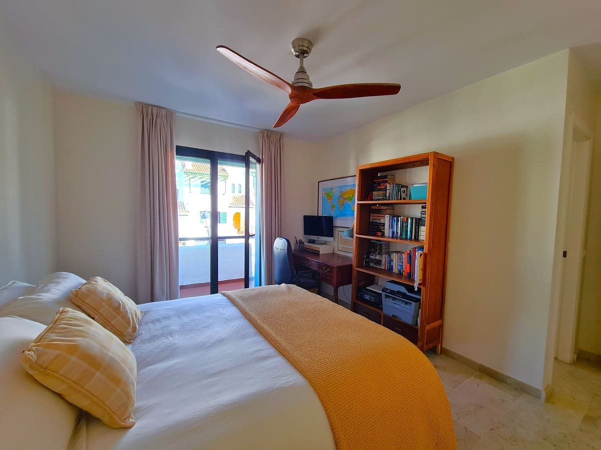 3 sypialnia Dom blizniak na sprzedaż w Manilva z basenem garażem - 549 000 € (Ref: 8849314)