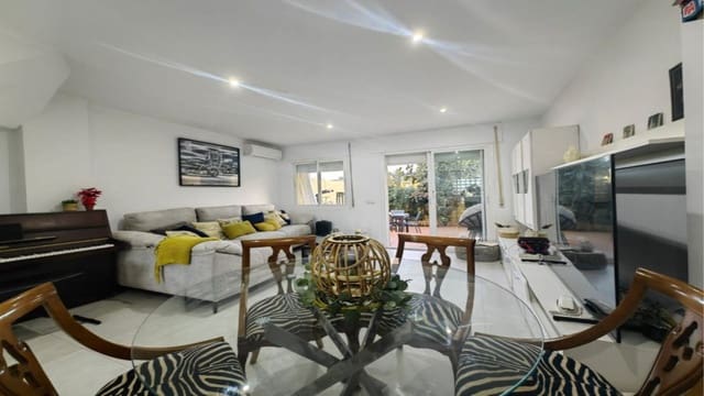 3 camera da letto Villetta Bifamiliare in vendita in Estepona con piscina garage - 348.000 € (Rif: 8867034)