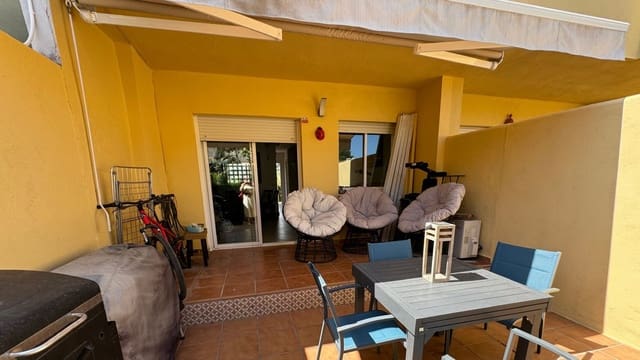 3 camera da letto Villetta Bifamiliare in vendita in Estepona con piscina garage - 348.000 € (Rif: 8867034)