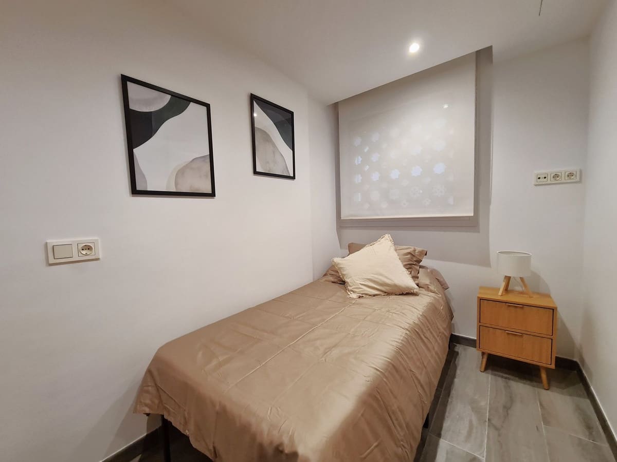 3 chambre Appartement à vendre à Estepona avec piscine - 415 000 € (Ref: 8869429)