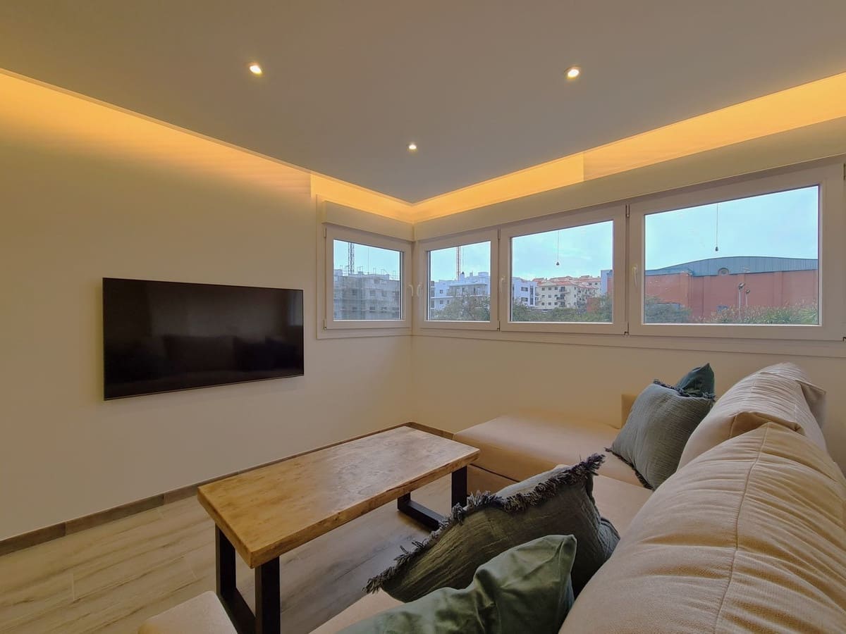 3 chambre Appartement à vendre à Estepona avec piscine - 415 000 € (Ref: 8869429)