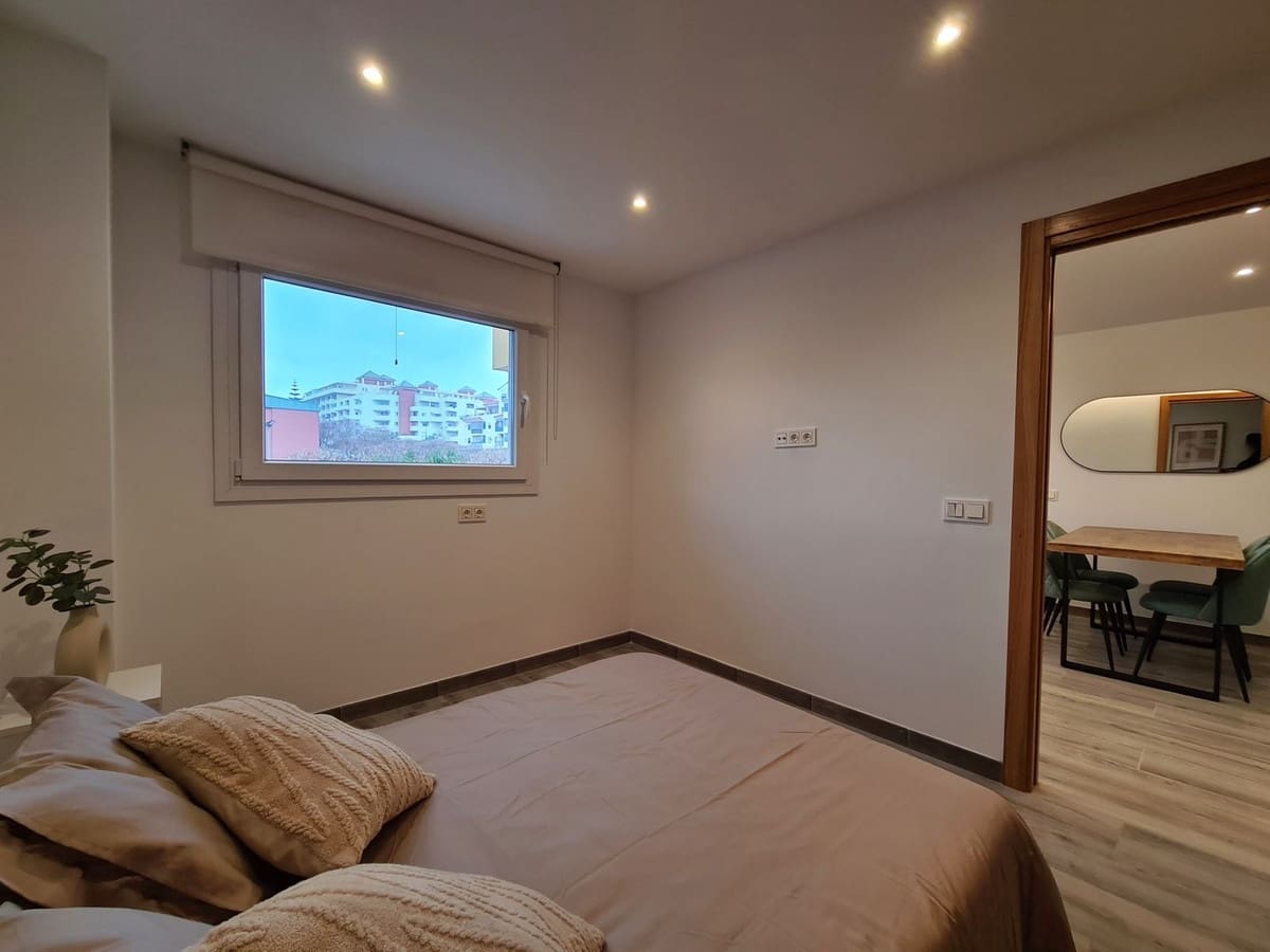 3 chambre Appartement à vendre à Estepona avec piscine - 415 000 € (Ref: 8869429)
