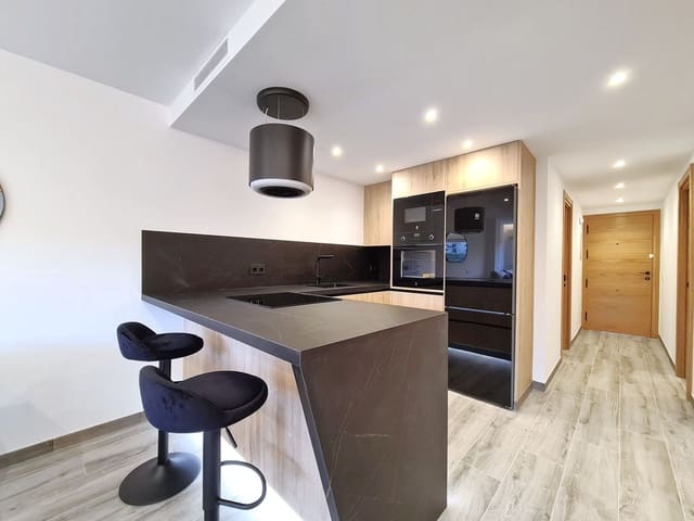 3 chambre Appartement à vendre à Estepona Pueblo, Estepona avec piscine - 415 000 € (Ref: 8869429)
