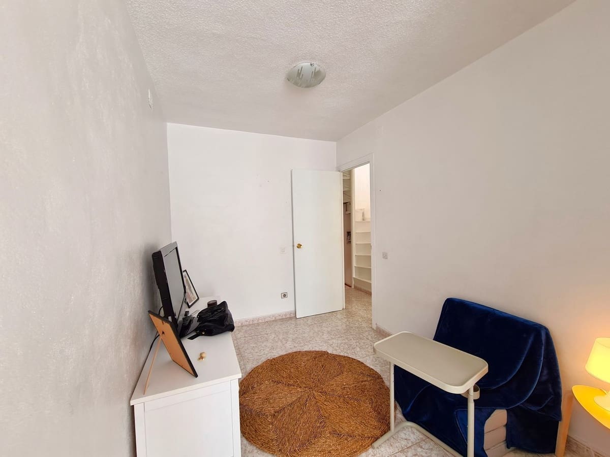 2 soveværelse Semi-Rækkehus til salg i Manilva - € 275.000 (Ref: 8885887)