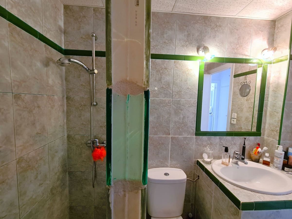 2 soveværelse Semi-Rækkehus til salg i Manilva - € 275.000 (Ref: 8885887)