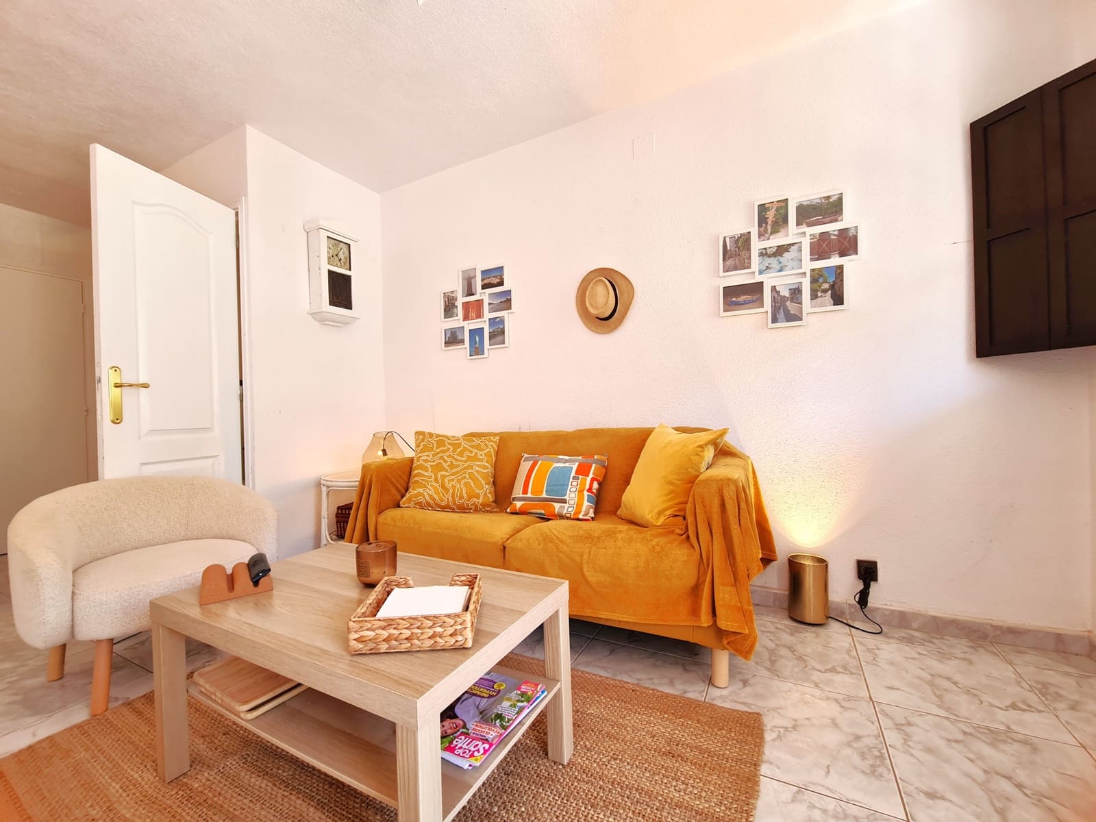 2 soveværelse Semi-Rækkehus til salg i Manilva - € 275.000 (Ref: 8885887)