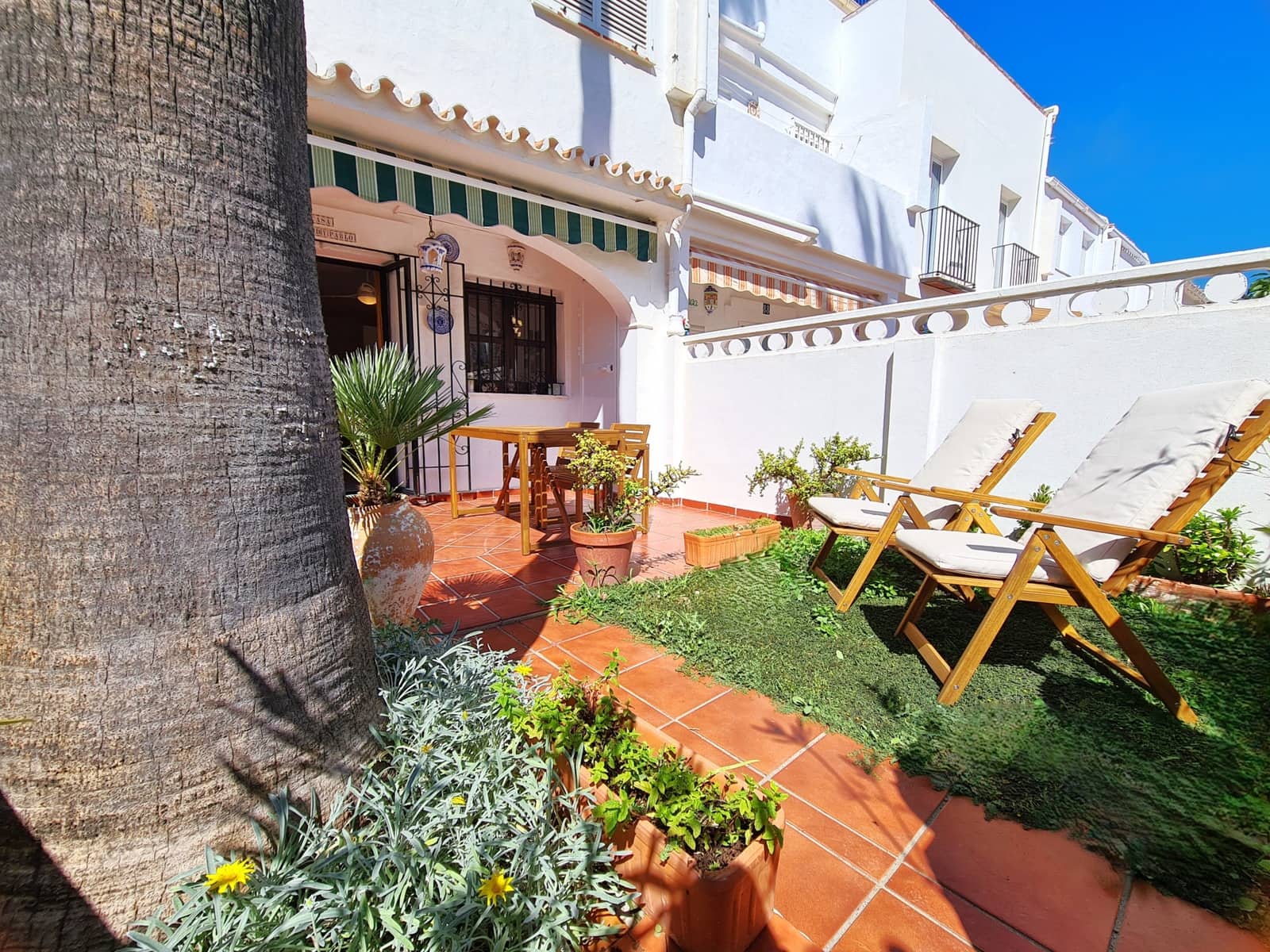 2 soveværelse Semi-Rækkehus til salg i Manilva - € 275.000 (Ref: 8885887)