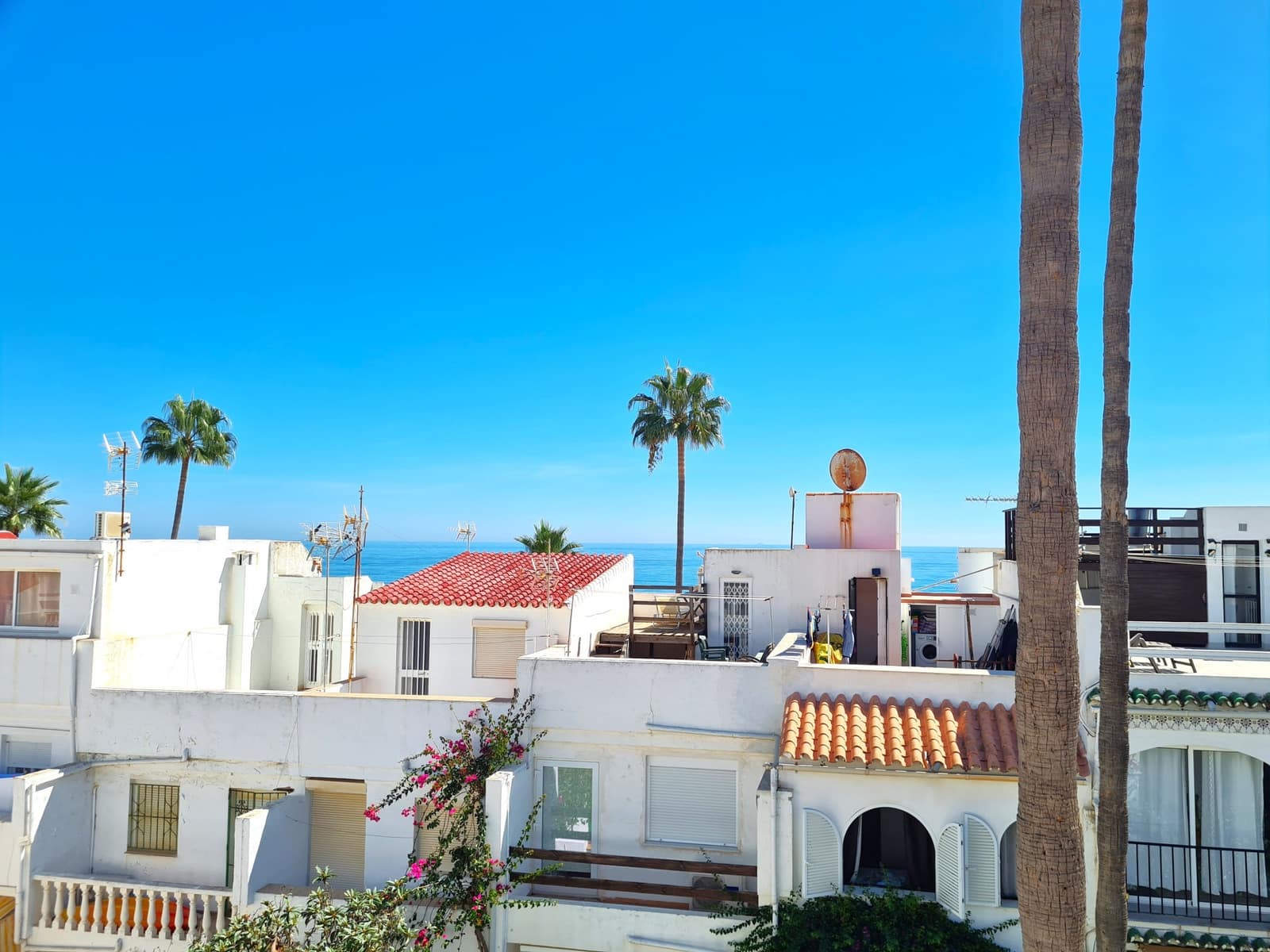 2 soveværelse Semi-Rækkehus til salg i Manilva - € 275.000 (Ref: 8885887)