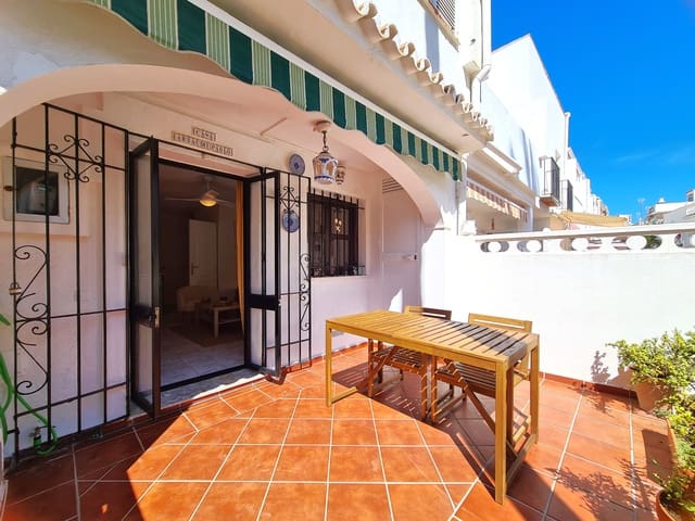 2 sovrum Semi-fristående Villa till salu i Manilva - 256 000 € (Ref: 8885887)
