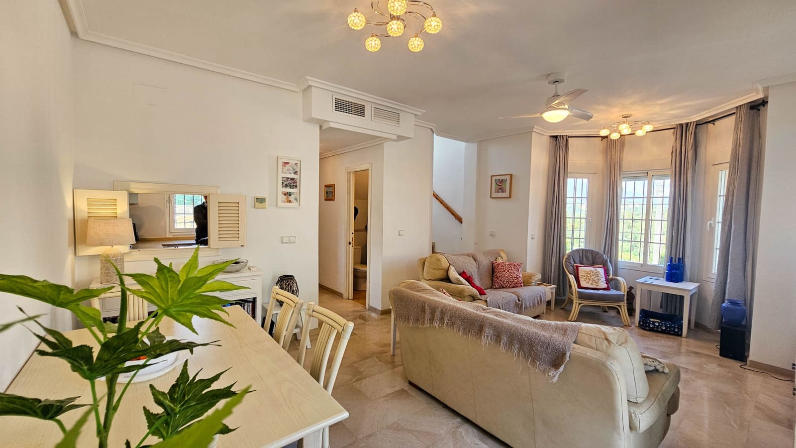 3 soverom Kjedet enebolig til salgs i Casares med svømmebasseng garasje - € 350 000 (Ref: 8889203)