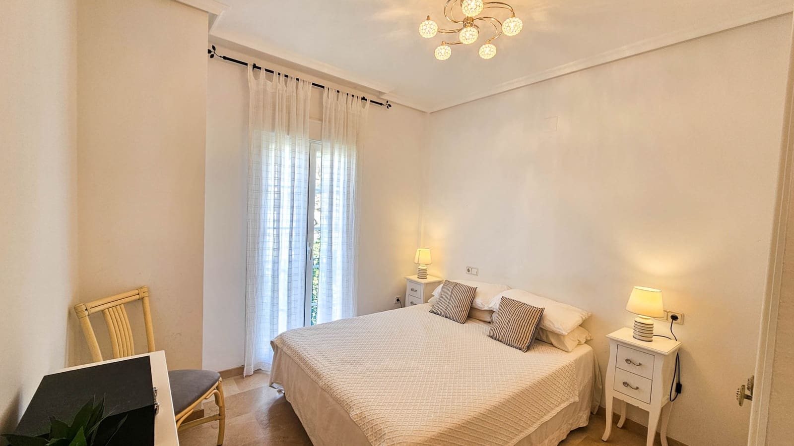 3 soverom Kjedet enebolig til salgs i Casares med svømmebasseng garasje - € 350 000 (Ref: 8889203)