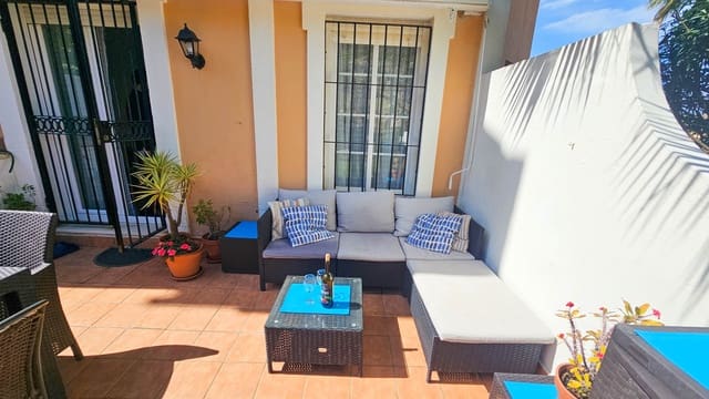 3 soverom Kjedet enebolig til salgs i Casares med svømmebasseng garasje - € 350 000 (Ref: 8889203)