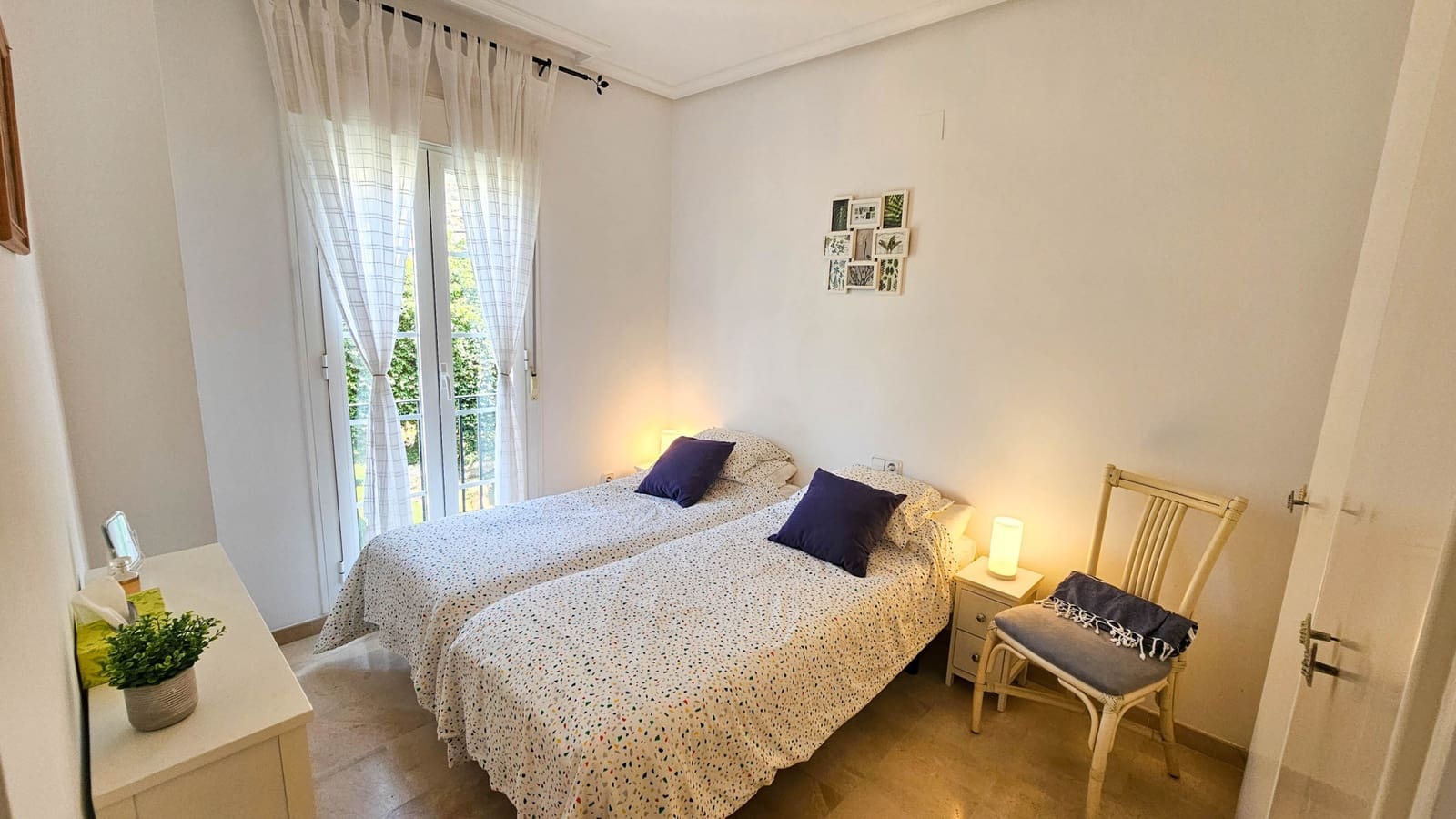 3 soverom Kjedet enebolig til salgs i Casares med svømmebasseng garasje - € 350 000 (Ref: 8889203)