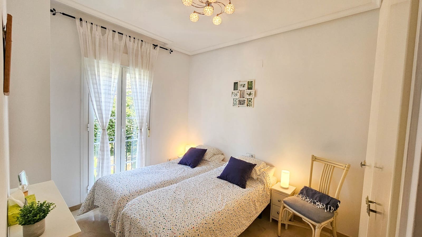 3 soverom Kjedet enebolig til salgs i Casares med svømmebasseng garasje - € 350 000 (Ref: 8889203)