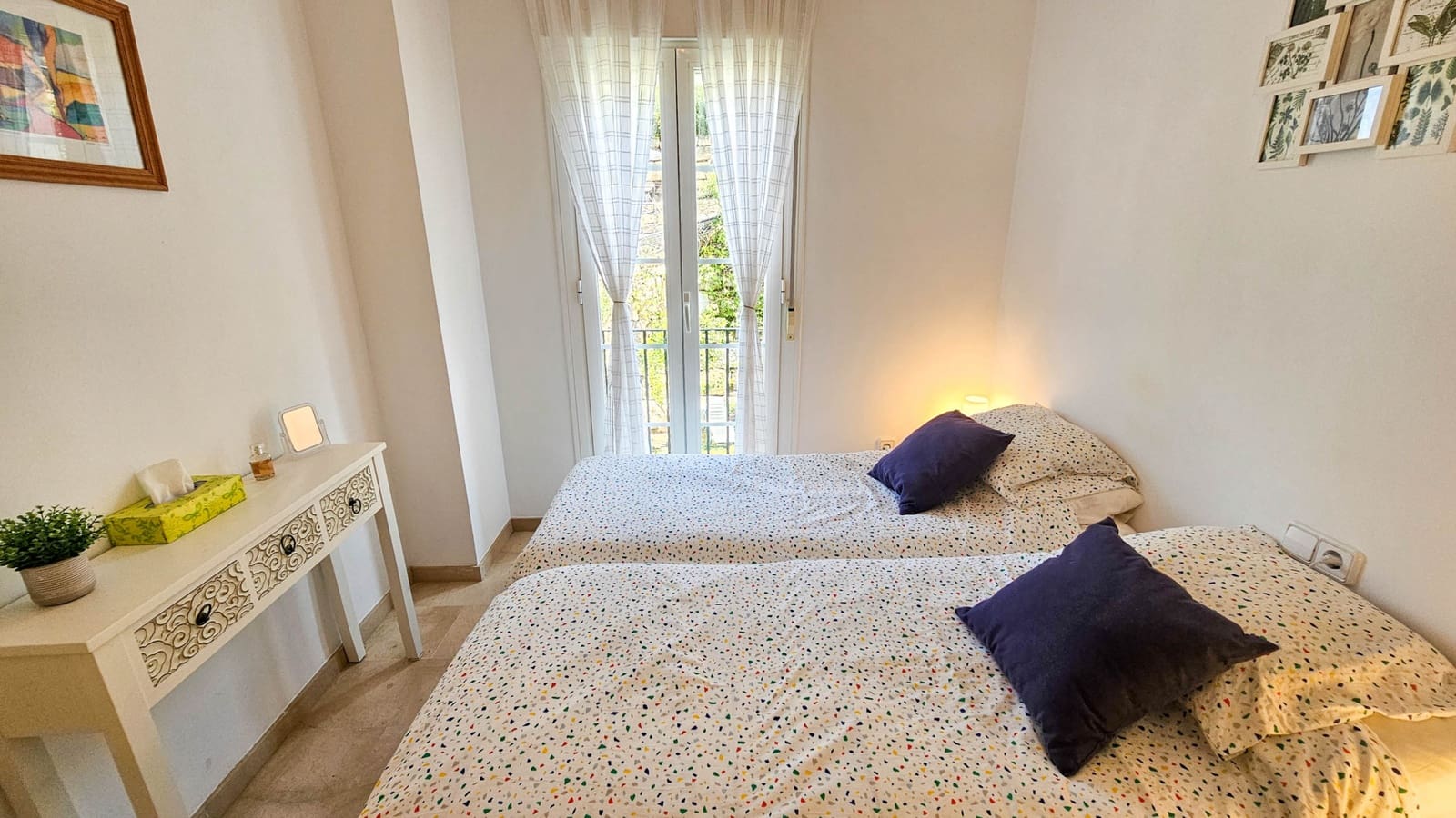 3 soverom Kjedet enebolig til salgs i Casares med svømmebasseng garasje - € 350 000 (Ref: 8889203)