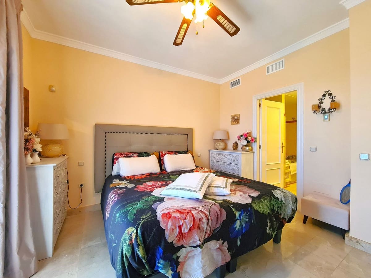 2 soveværelse Lejlighed til salg i Casares med swimmingpool garage - € 499.000 (Ref: 8913037)