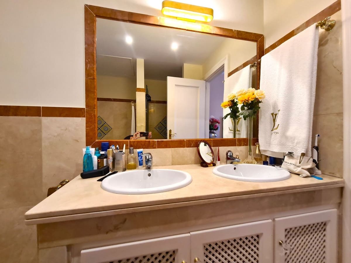 2 soveværelse Lejlighed til salg i Casares med swimmingpool garage - € 499.000 (Ref: 8913037)