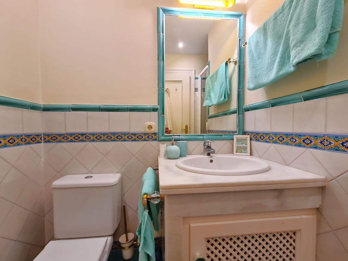 2 soveværelse Lejlighed til salg i Casares med swimmingpool garage - € 499.000 (Ref: 8913037)