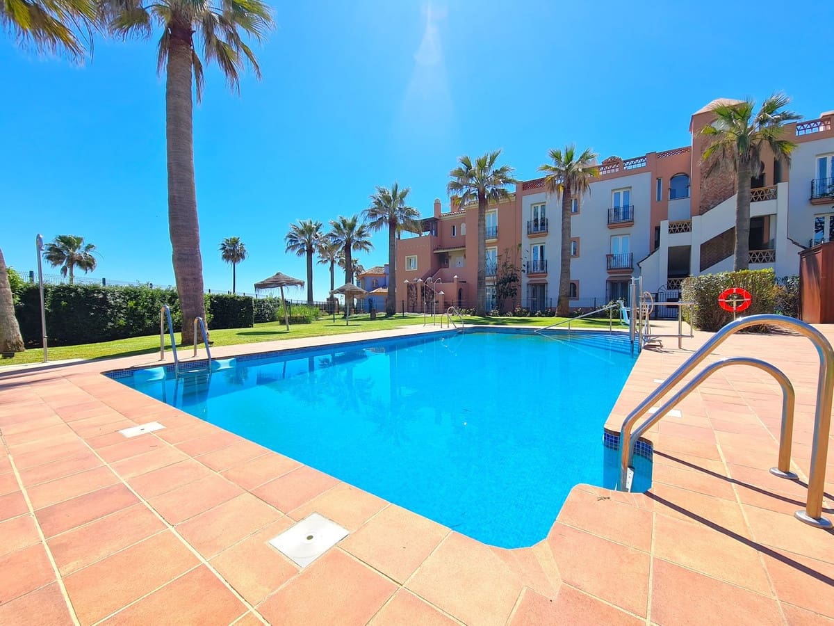 2 soveværelse Lejlighed til salg i Casares med swimmingpool garage - € 499.000 (Ref: 8913037)